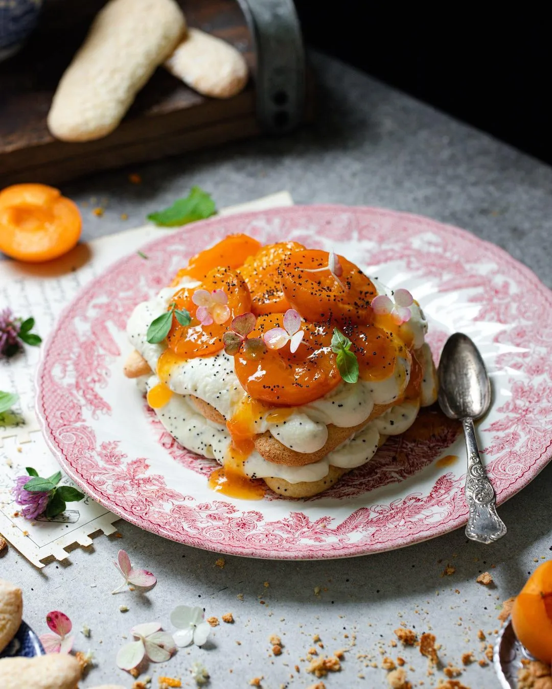 easiest-dessert-with-oven-roasted-apricots