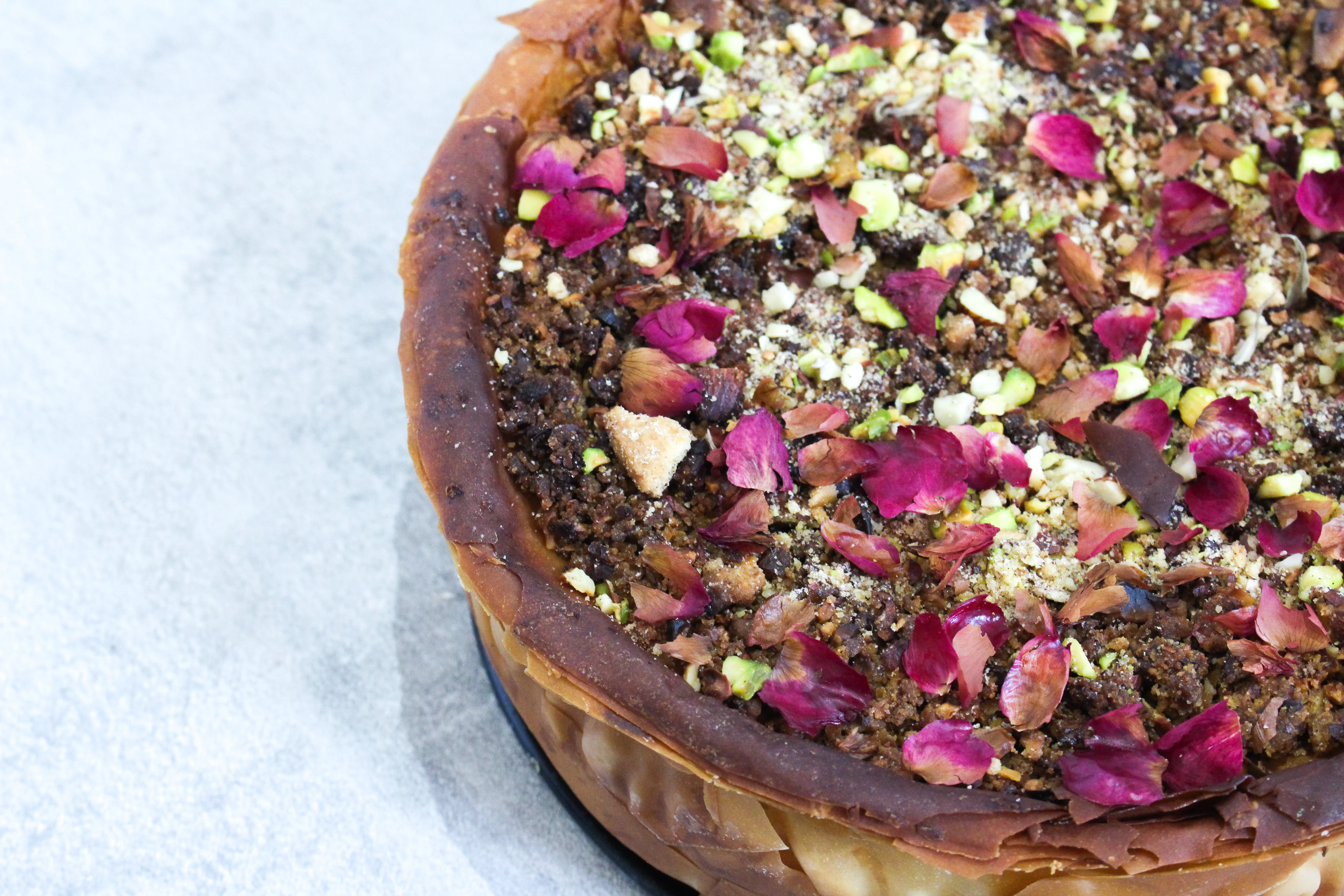 baklavah-cheesecake-(with-rose-syrup)