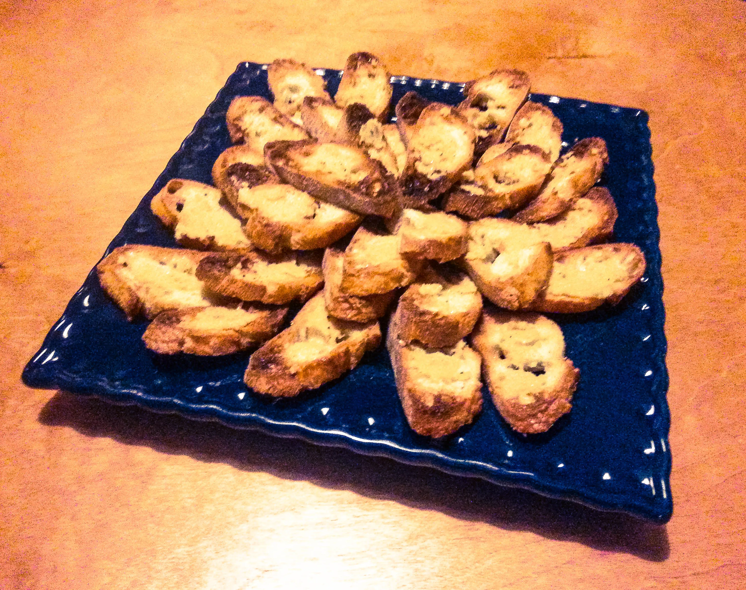 garlic-toasts