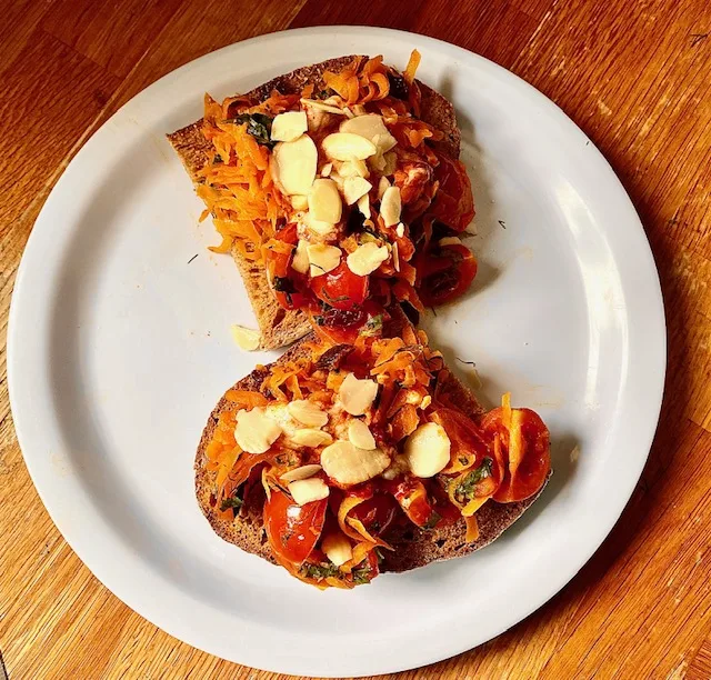 morrocan-inspired-toast-topper