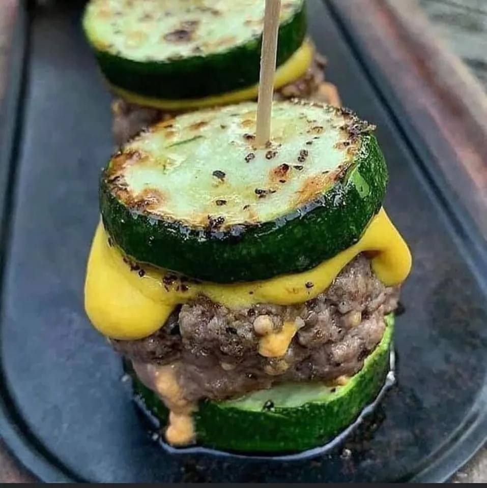 low-carblow-glycemic-zucchini-burgers