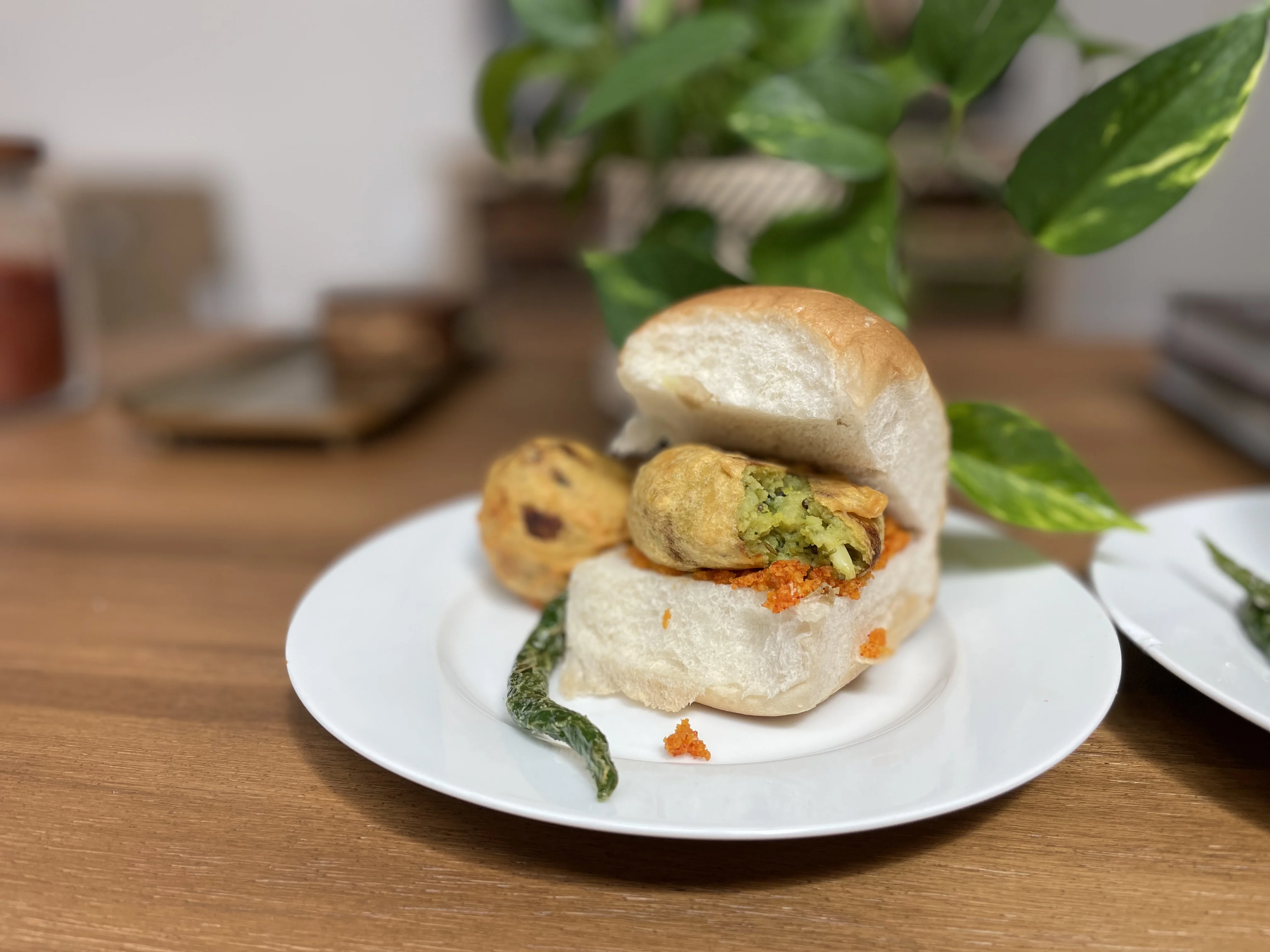 street-style-vada-paav