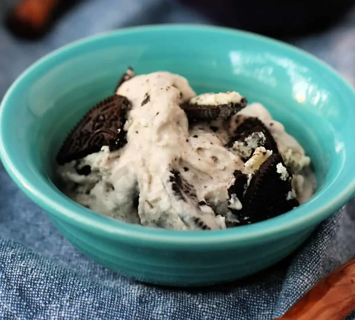 cookies-and-cream-ice-cream