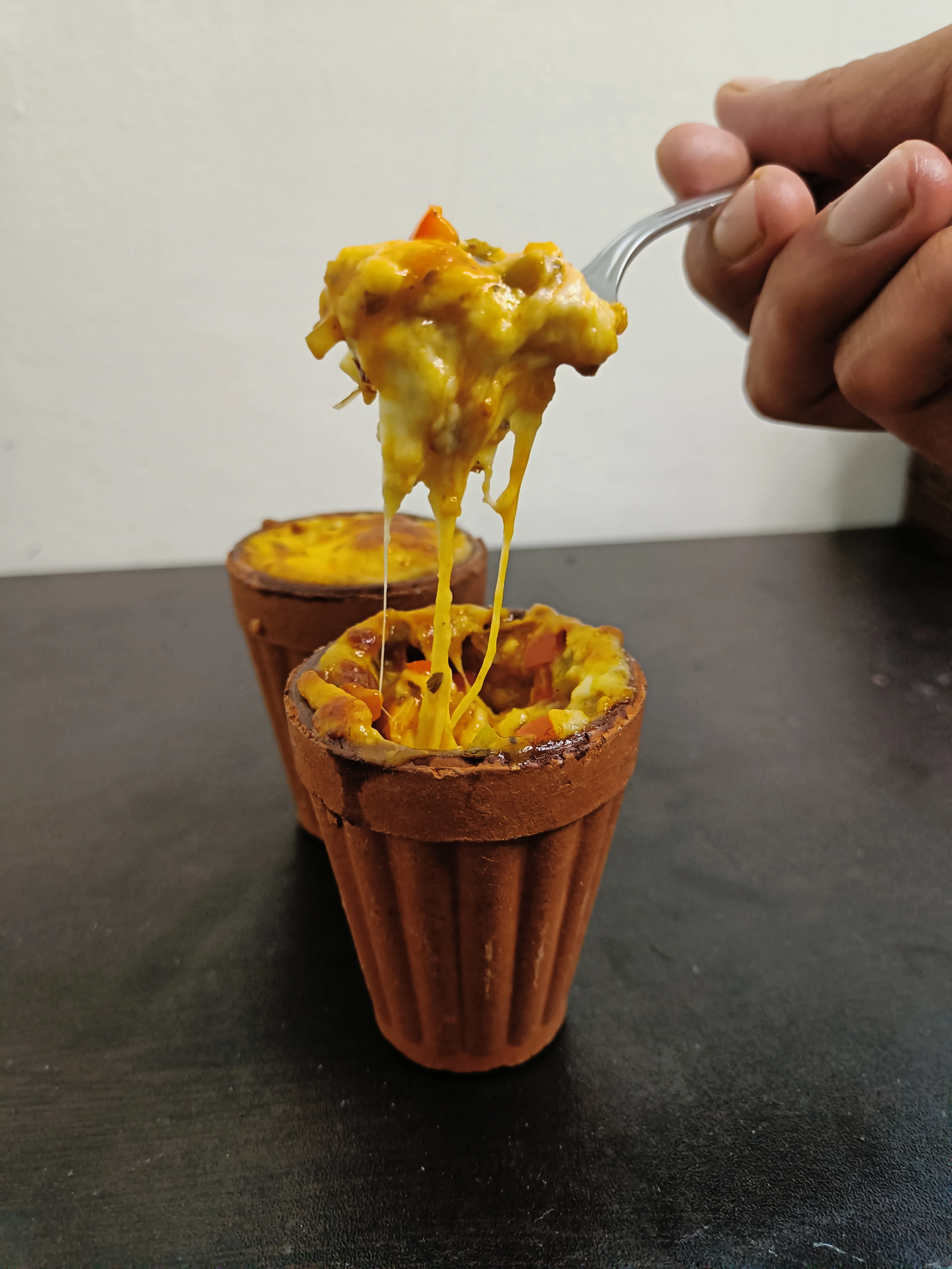 kulhad-pizza:-a-desi-twist-to-the-classic-italian-delight