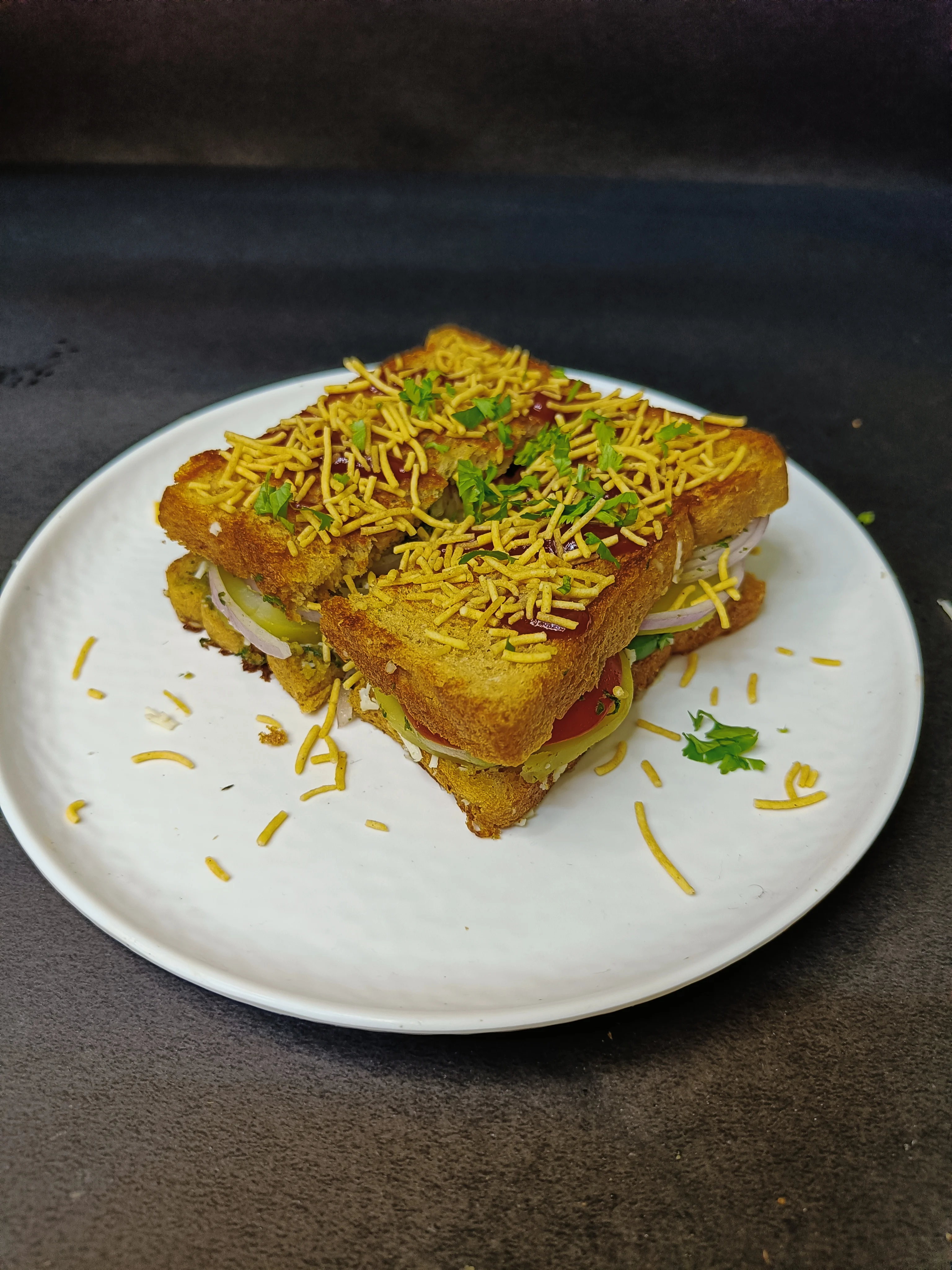 bombay-sandwich:-a-burst-of-flavors-in-every-bite