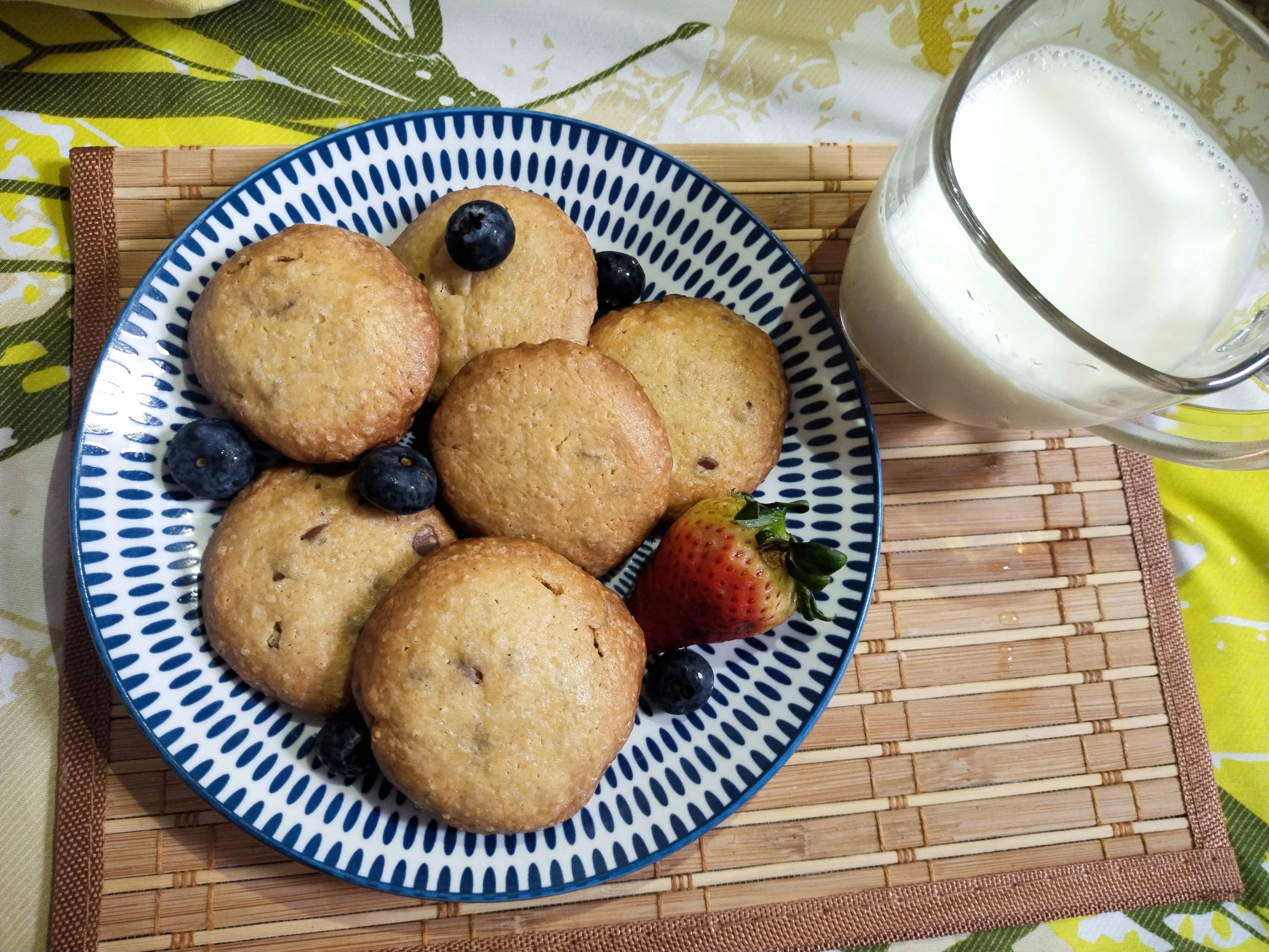 galletas-de-mantequilla-con-chips-de-chocolate