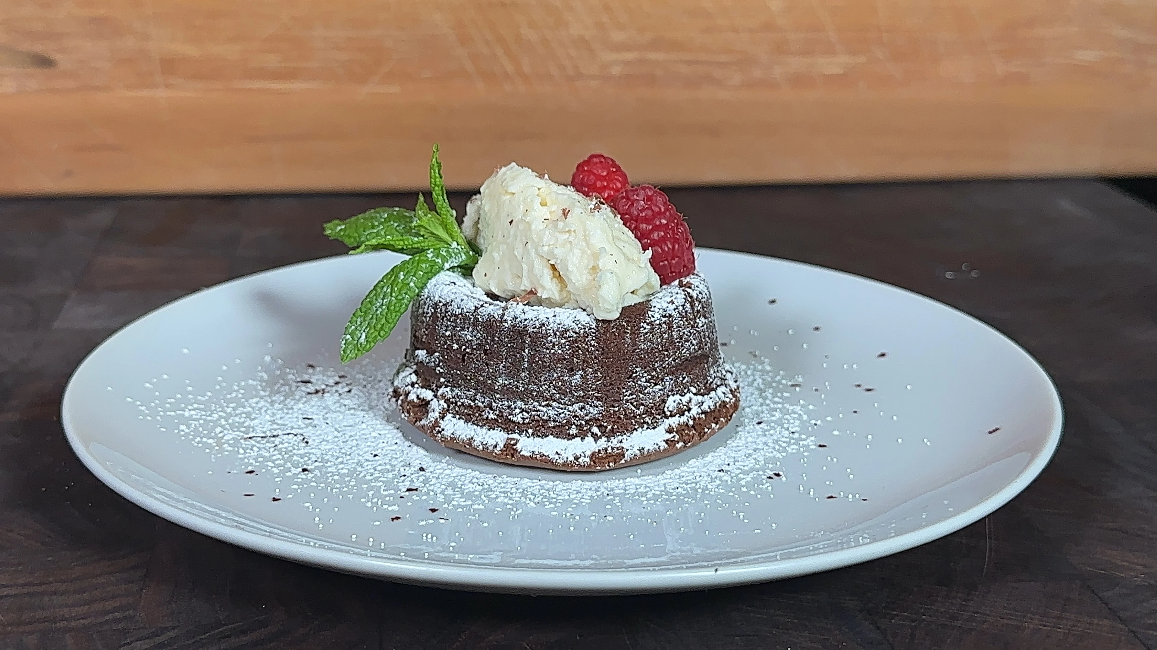 chocolate-molten-lava-cake