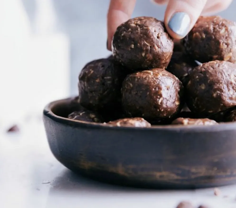 chocolate-protein-energy-balls