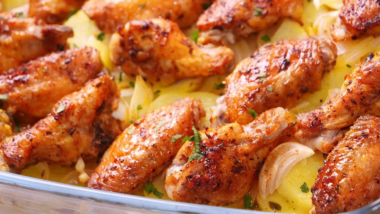alitas-de-pollo-al-horno-con-patatas