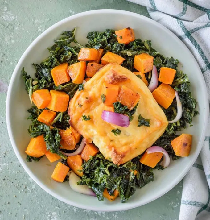 squash-kale-and-halloumi-traybake