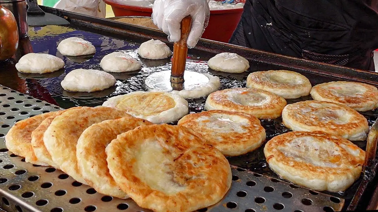 hotteok-(korean-pancakes)