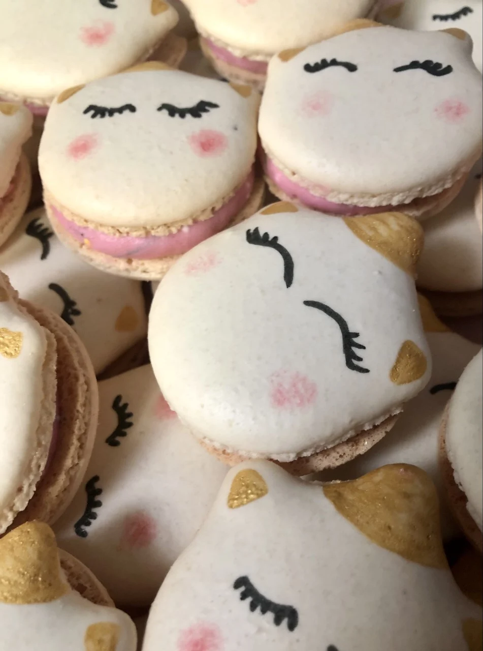 unicorn-macarons