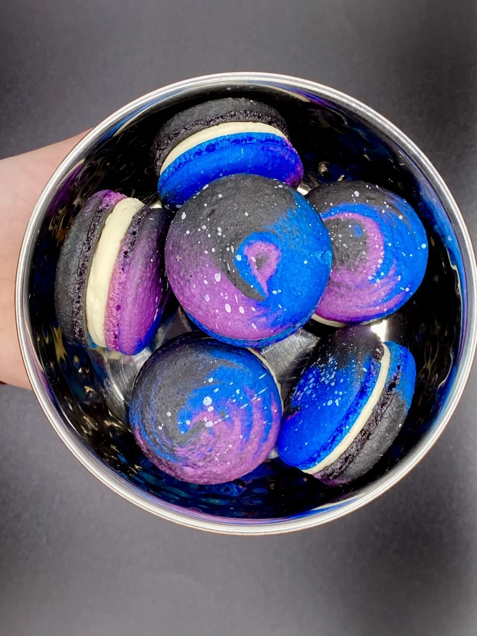 milky-way-macarons