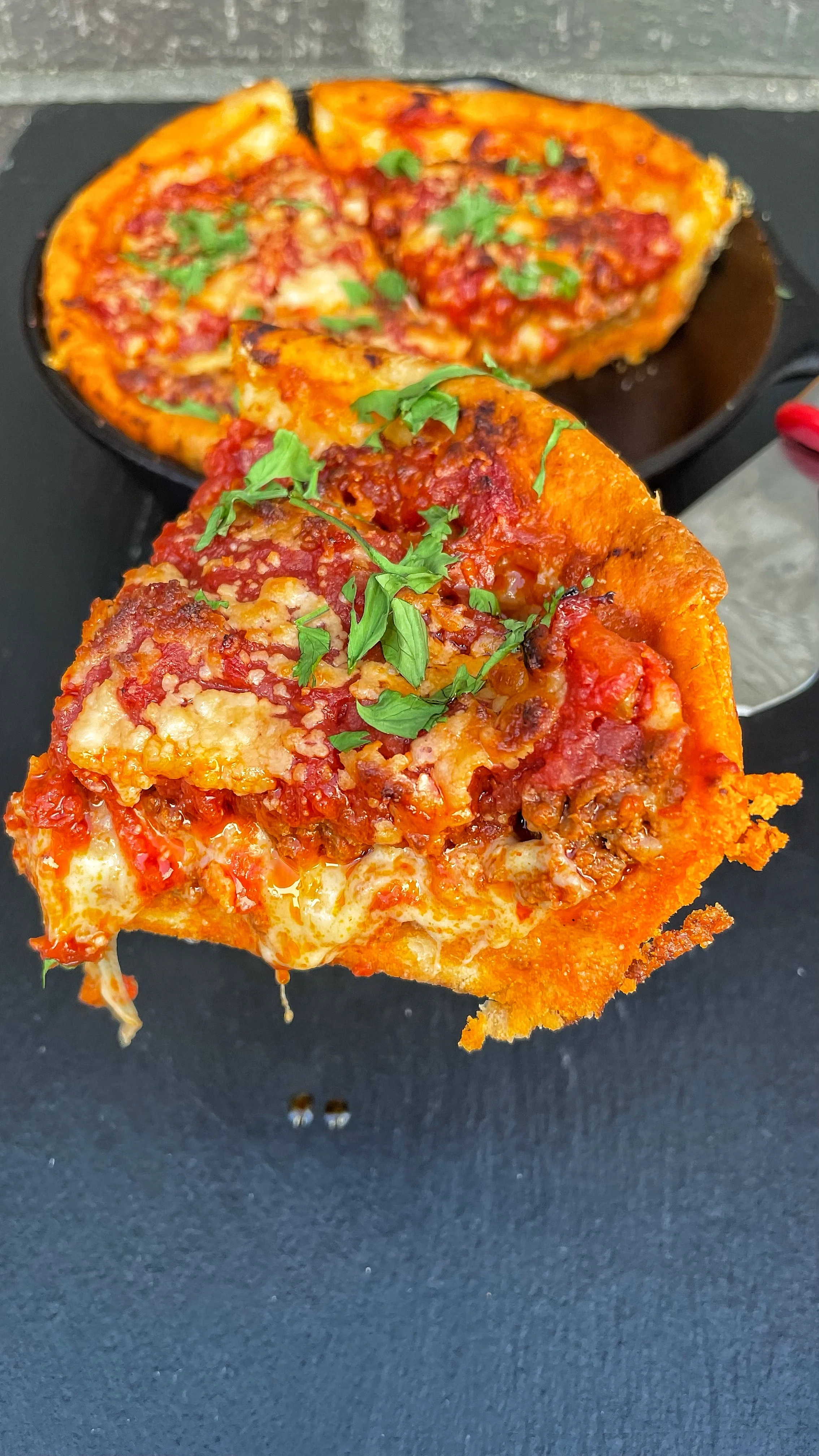 california-inspired-deep-dish-pizza
