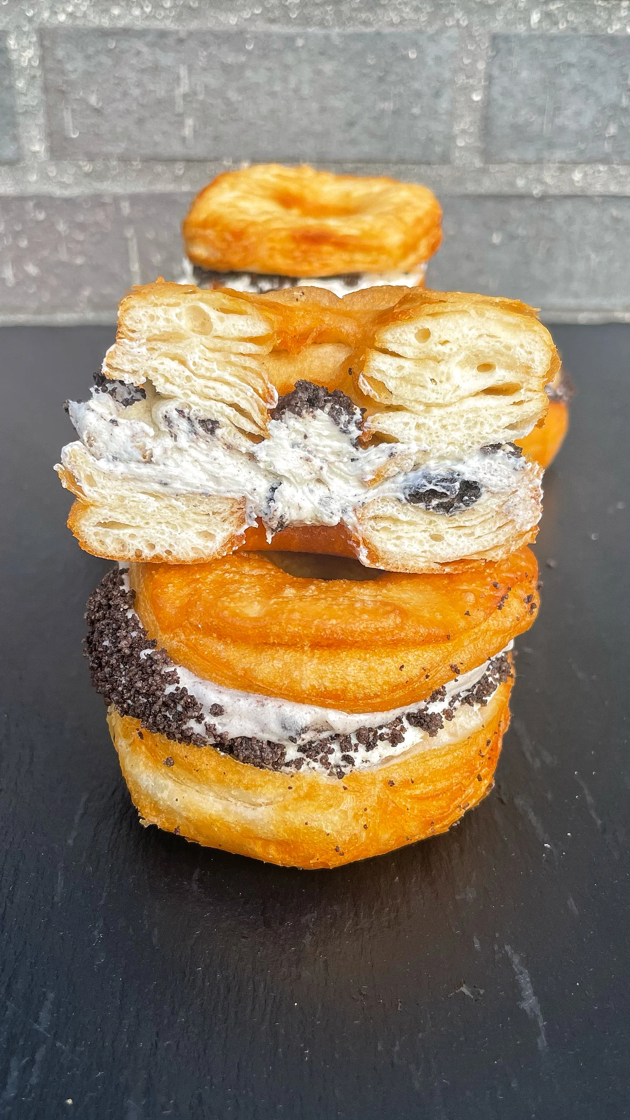 oreo-cronut-sandwich