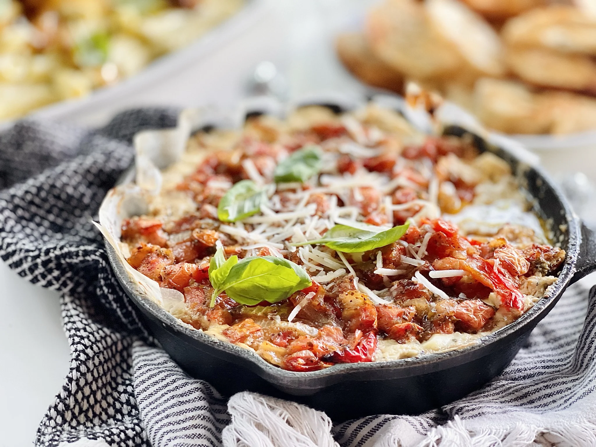hot-mozzarella-caprese-dip-skillet