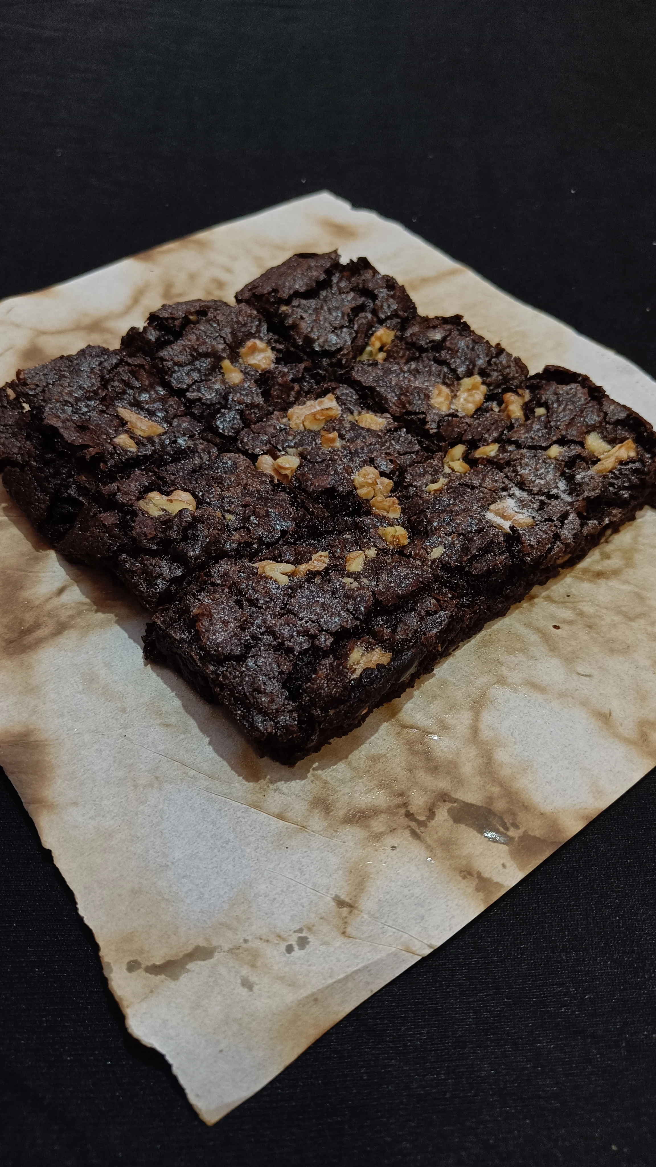 fudgy-chocolate-brownies:-a-decadent-and-irresistible-treat