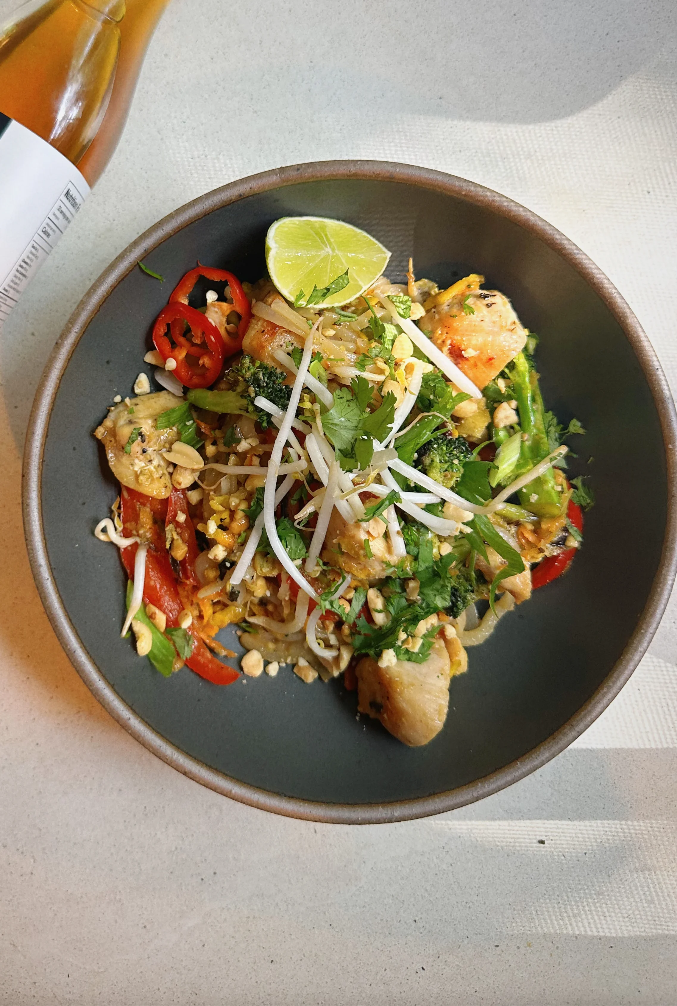 veg-heavy-chicken-pad-thai