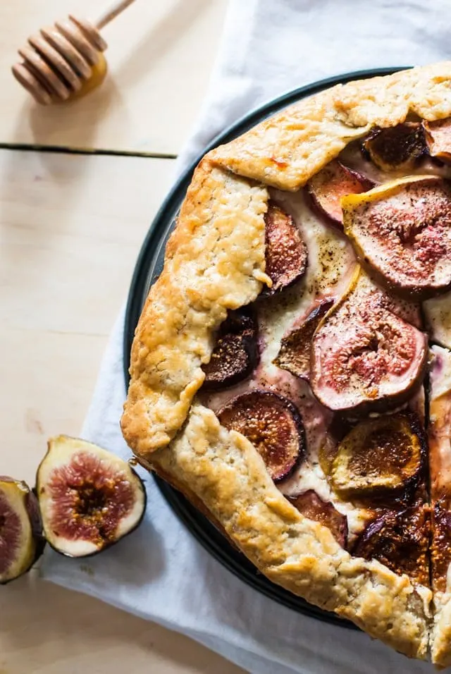 fig-and-gorgonzola-galette