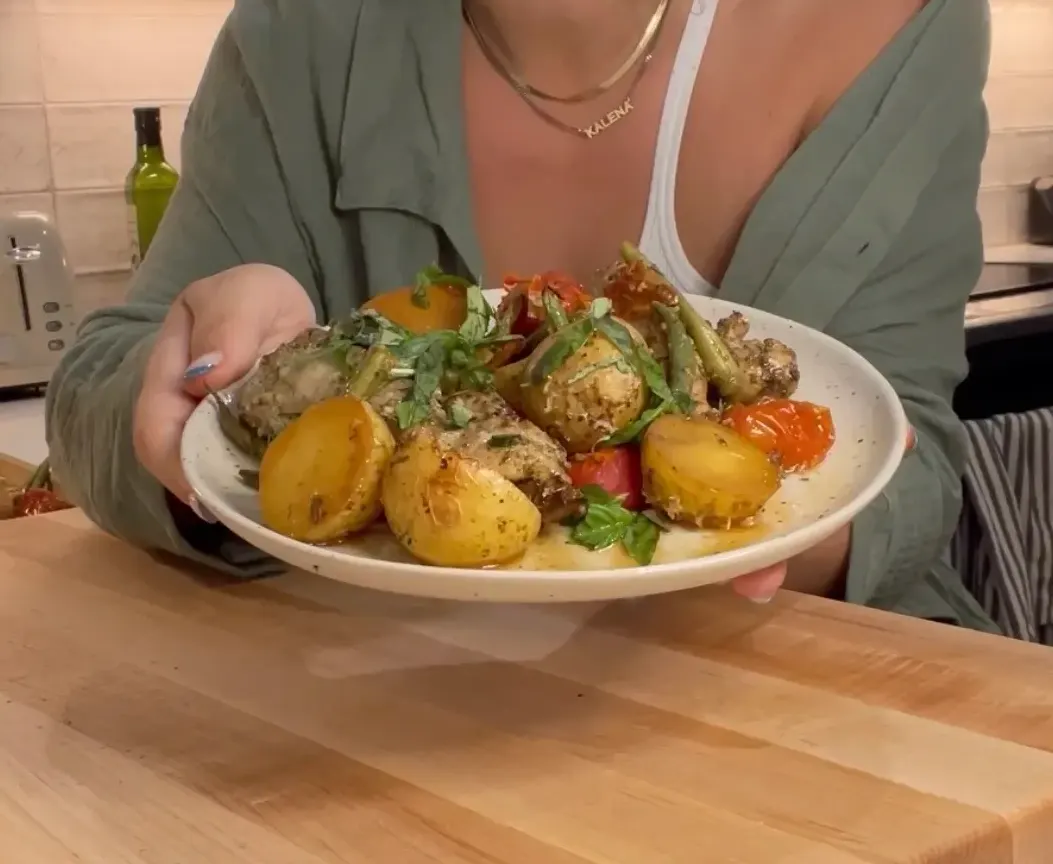 tuscan-chicken-potatoes-and-veggies