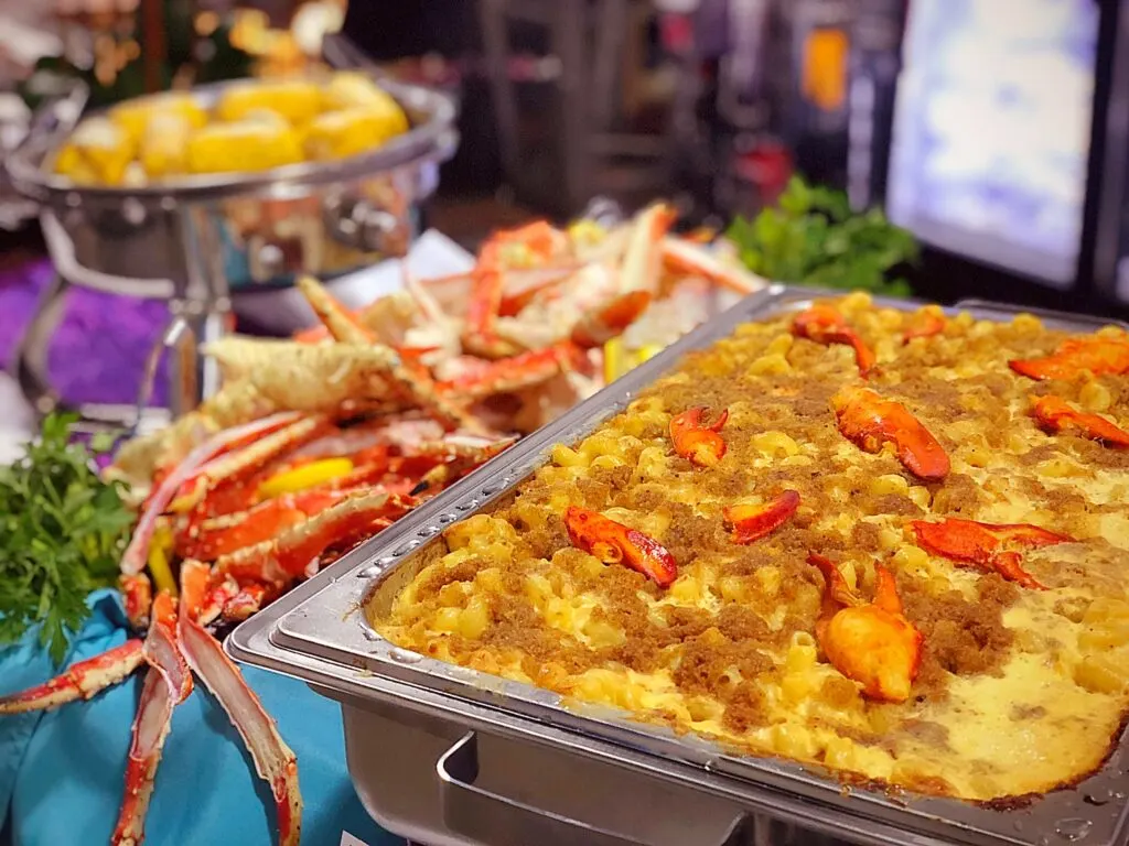 lobster-smoked-gouda-mac
