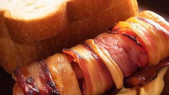 bacon-wrapped-grilled-cheese-sandwich