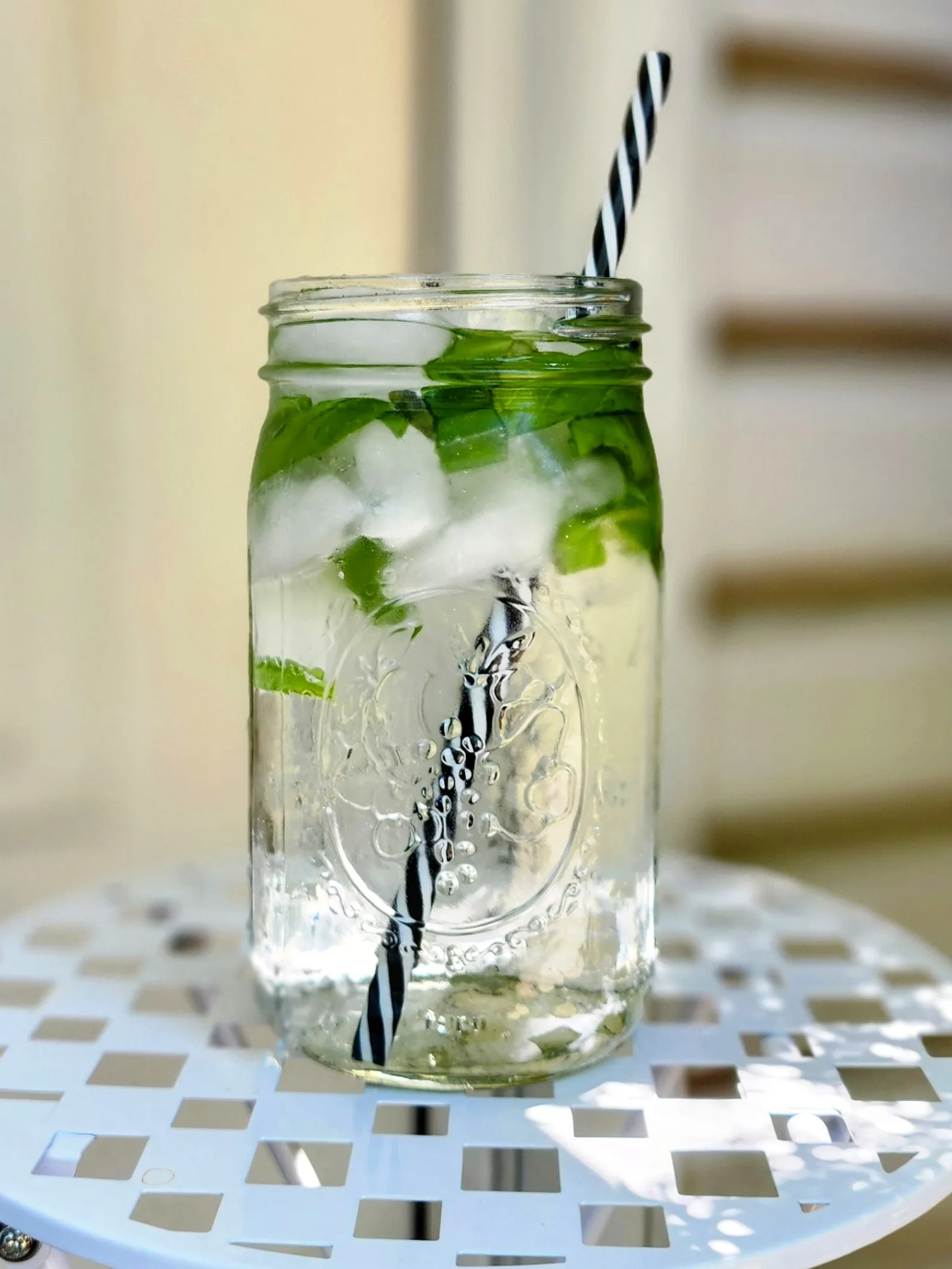 basil-infused-water