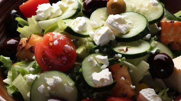 greek-salad