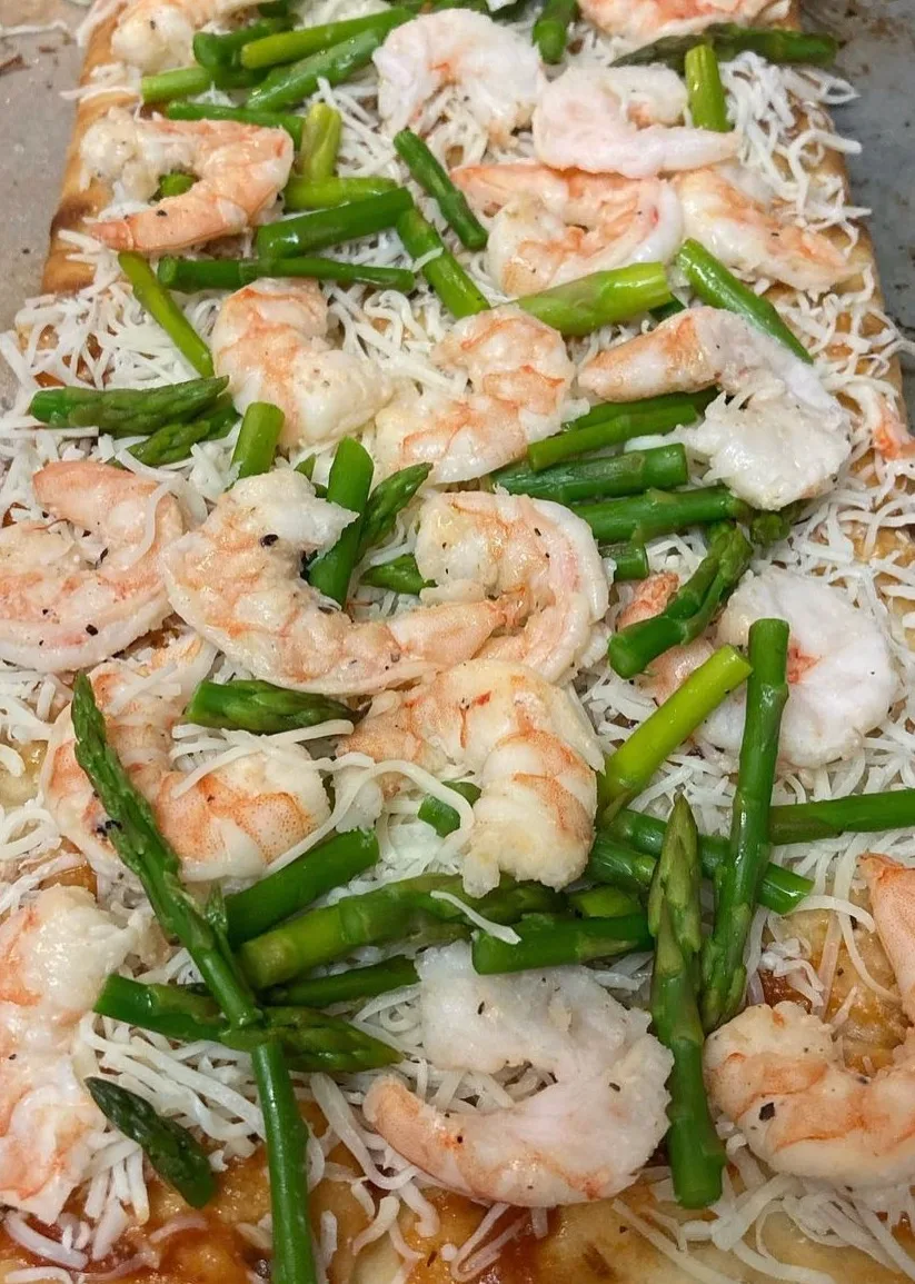 shrimp-asparagus-flatbread-pizza