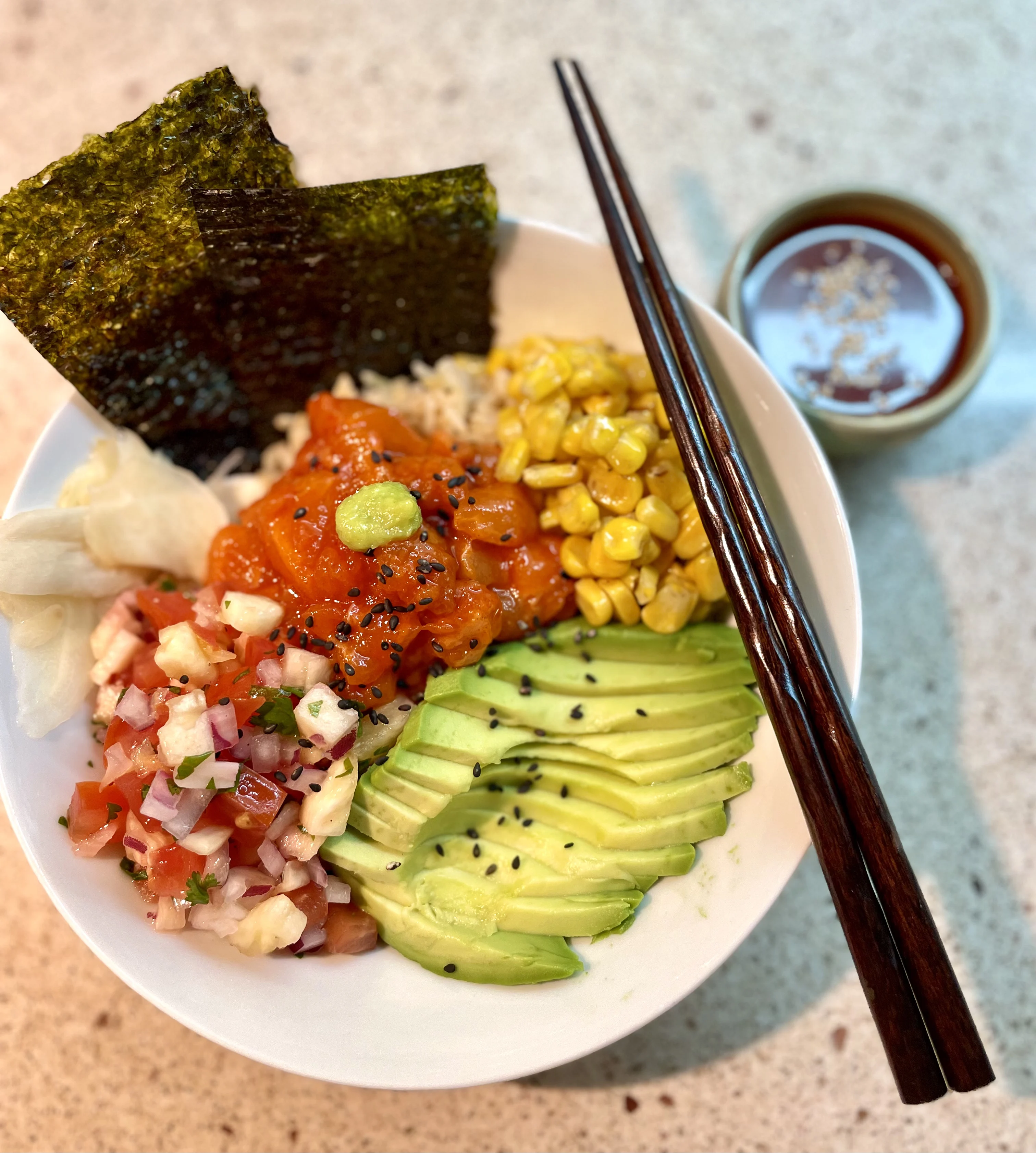 salmon-poke-bowl-with-chojang-(korean-gochujang-sauce)