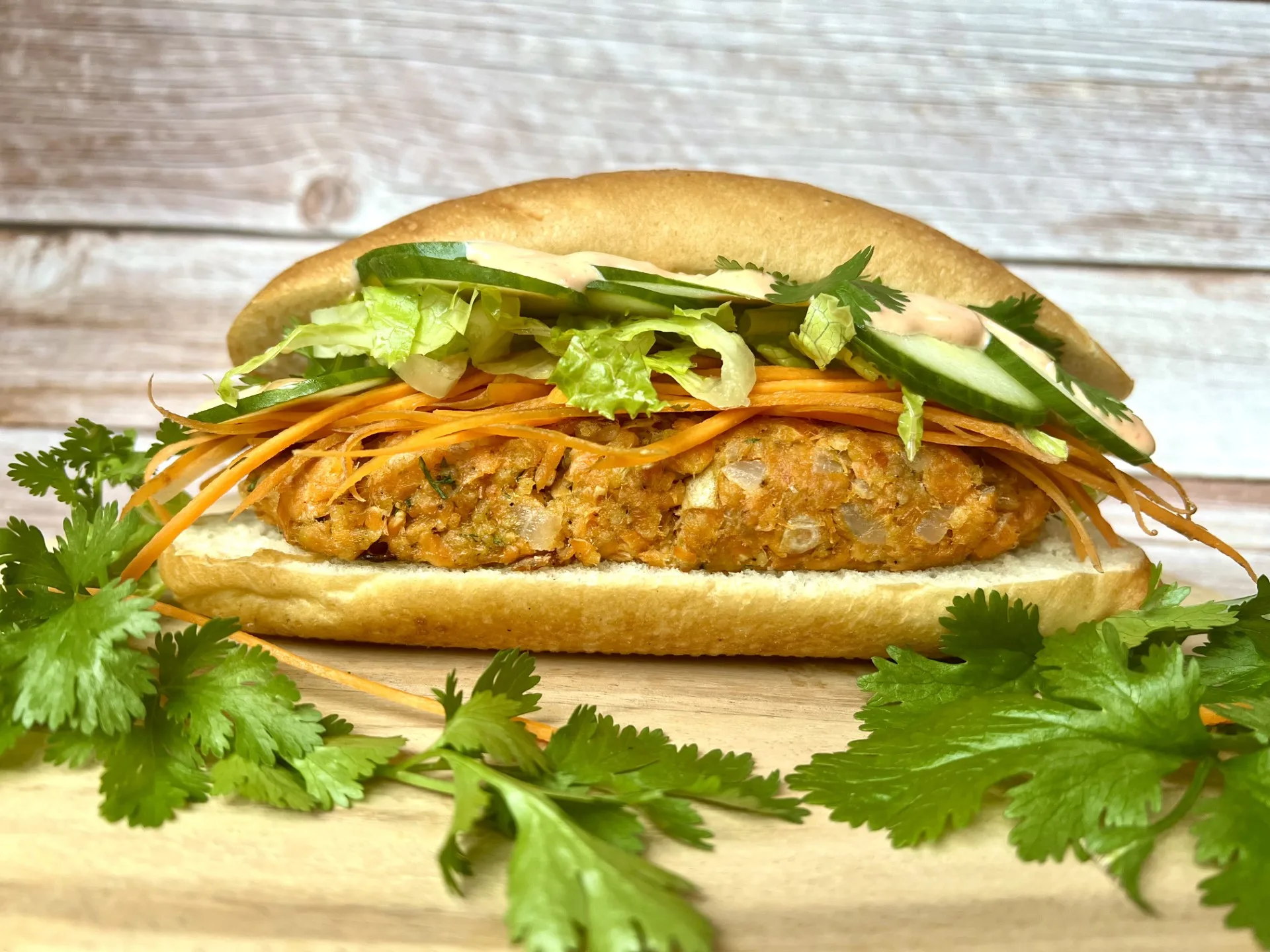 salmon-bahn-mi