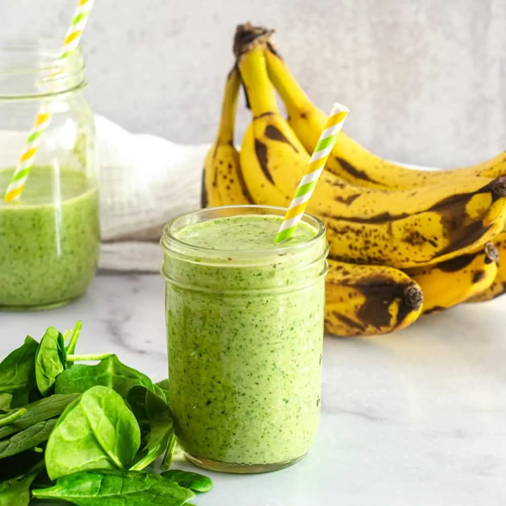 banana-and-spinach-smoothie-(alcoholnicotine)