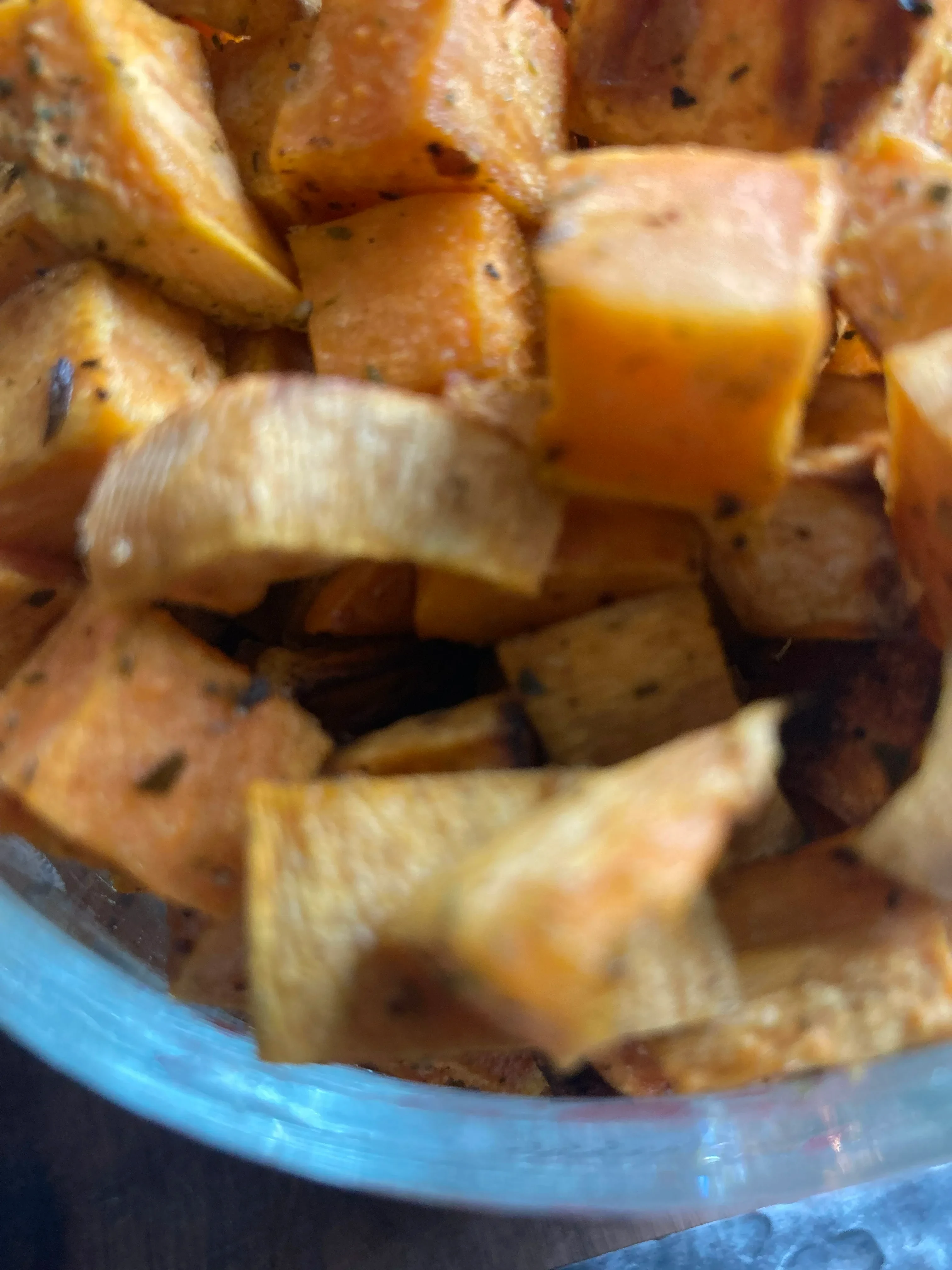 green-goddess-roasted-sweet-potatoes