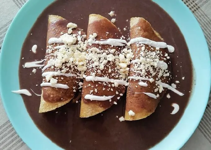 enfrijoladas