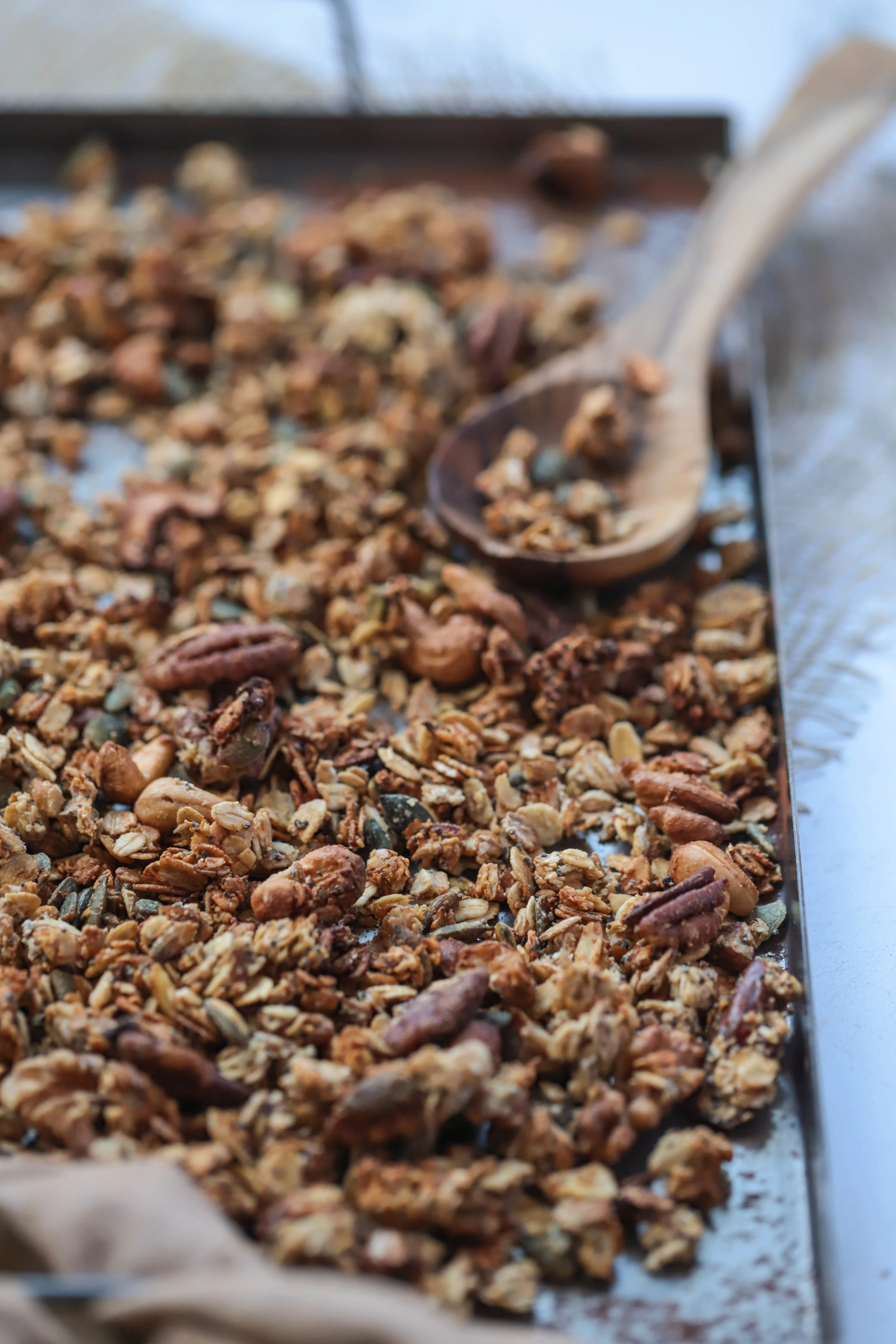 lemon-tahini-granola