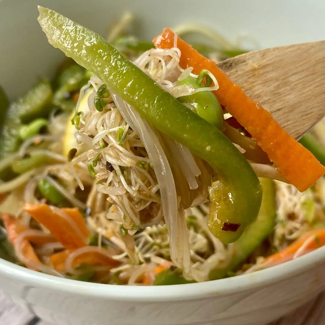 ensalada-de-fideos-surimi-y-edamames