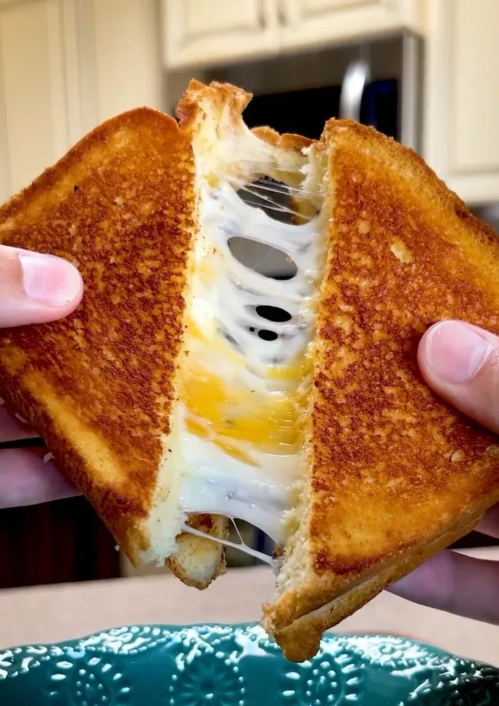 bacon-jam-grilled-cheese