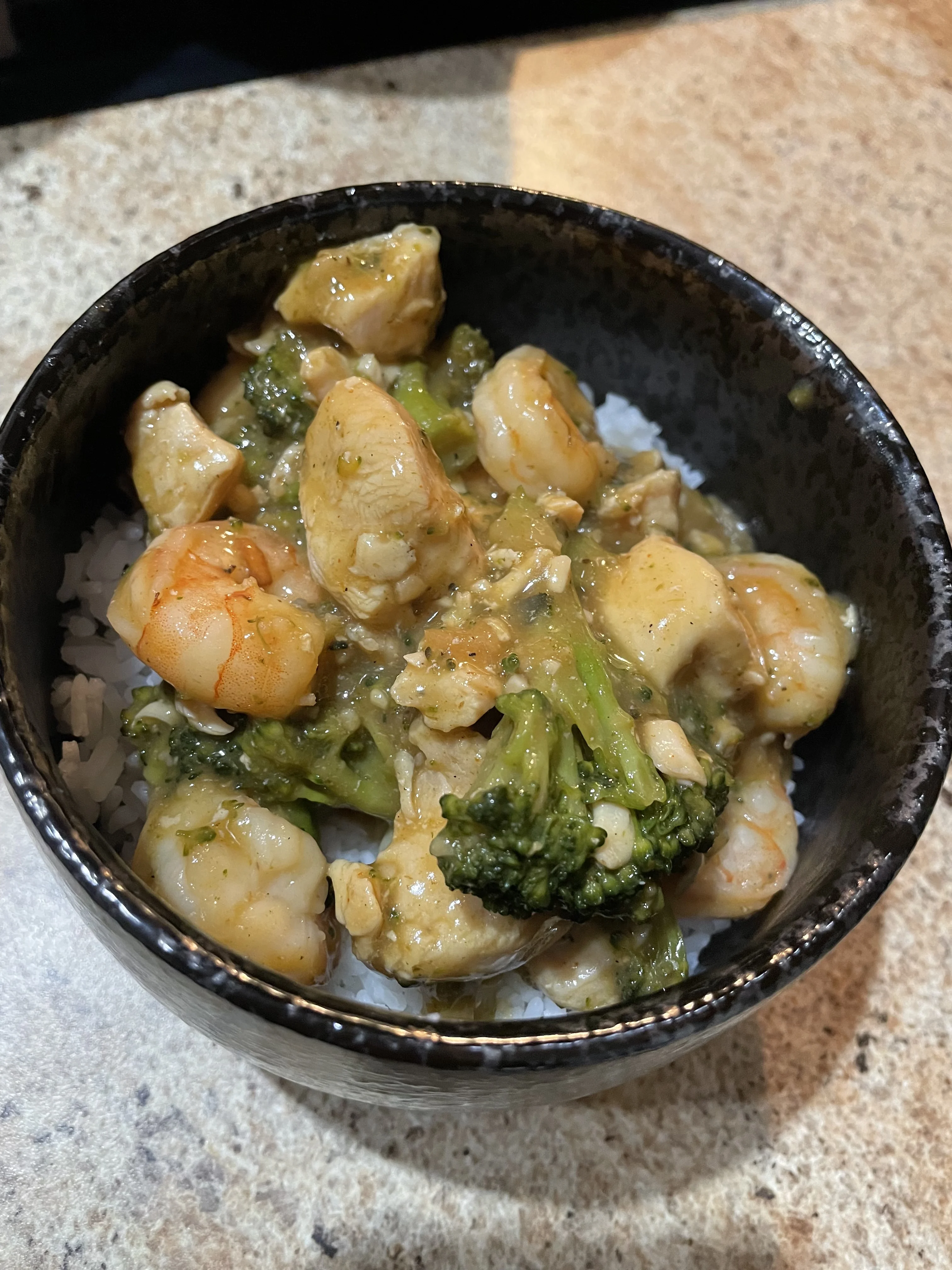 chicken-shrimp-and-broccoli