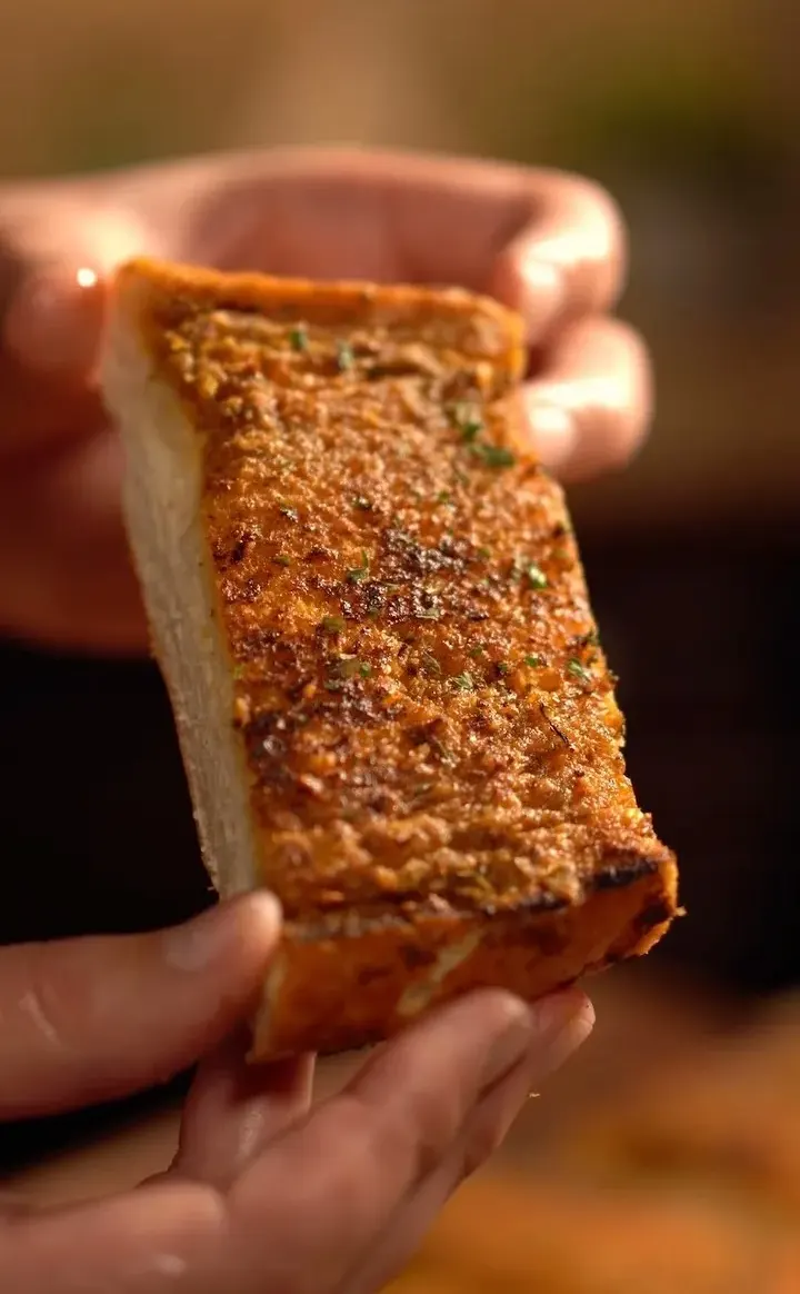 cowboy-butter-garlic-bread