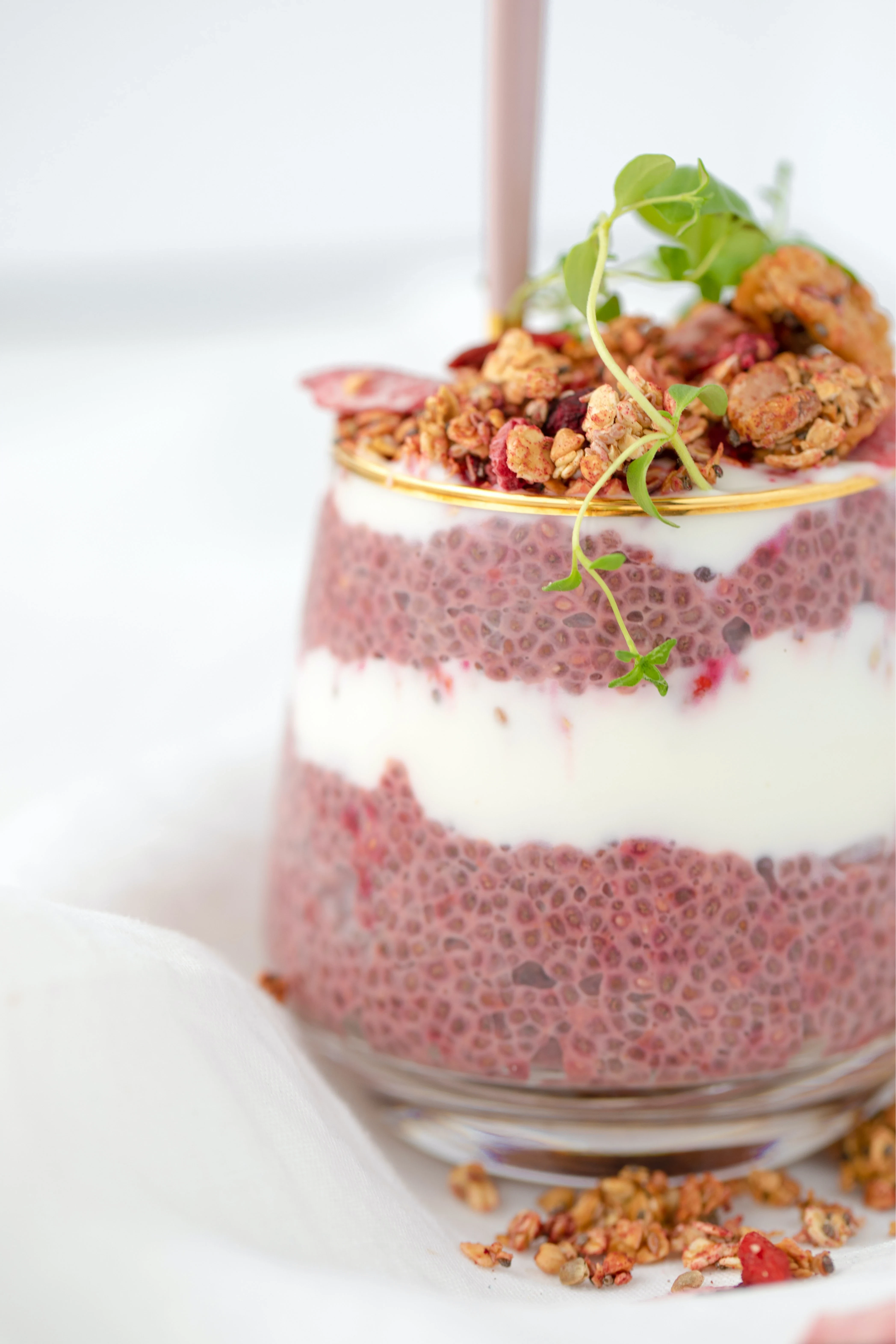 strawberry-chia-pudding