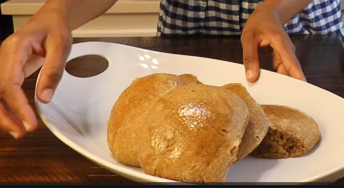 everyday-sourdough-whole-grain-rolls