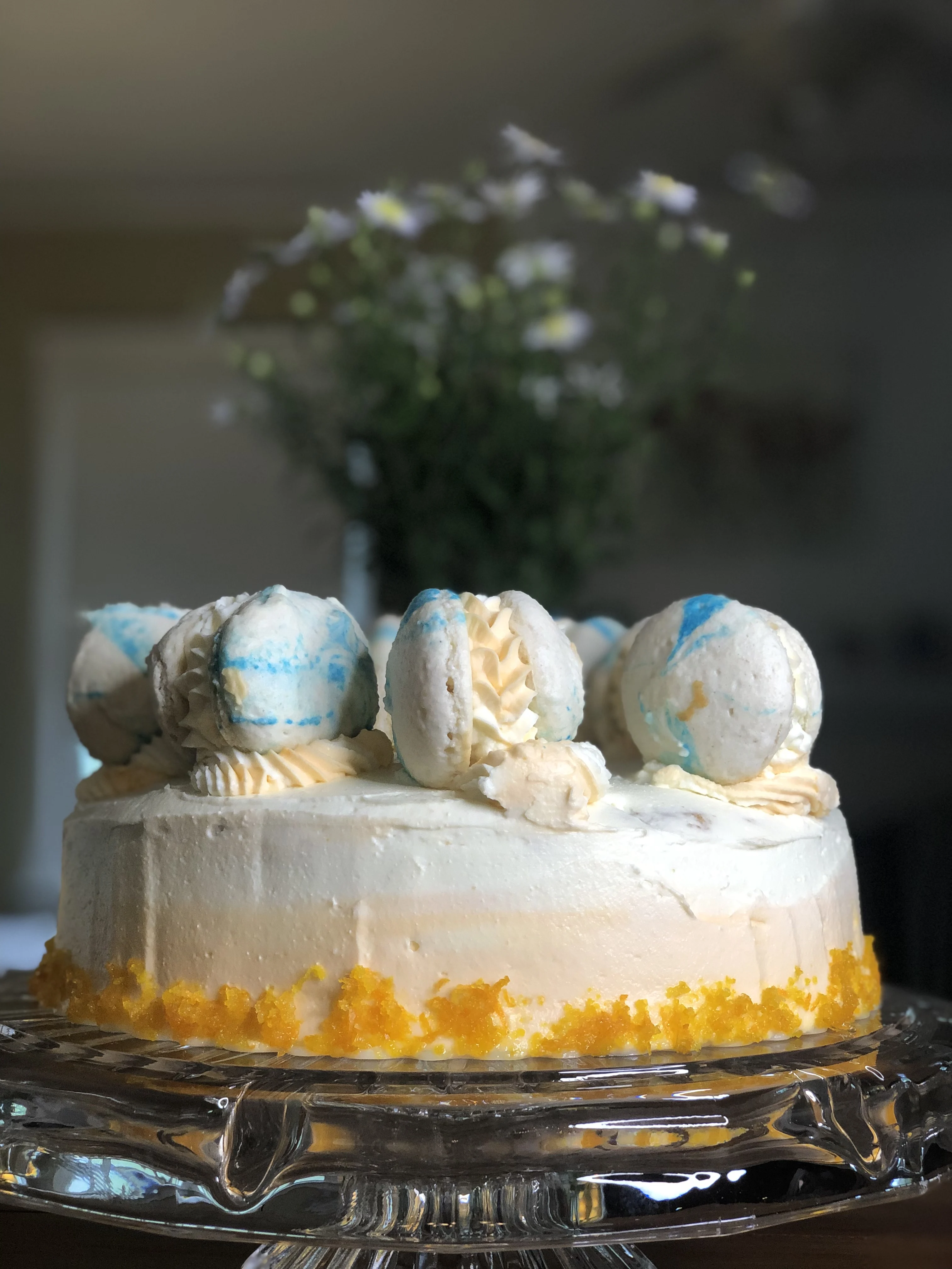 whipped-cream-cheese-frosting