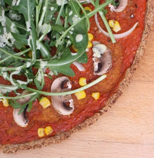 cauliflower-pizza-with-creamy-basil-sauce