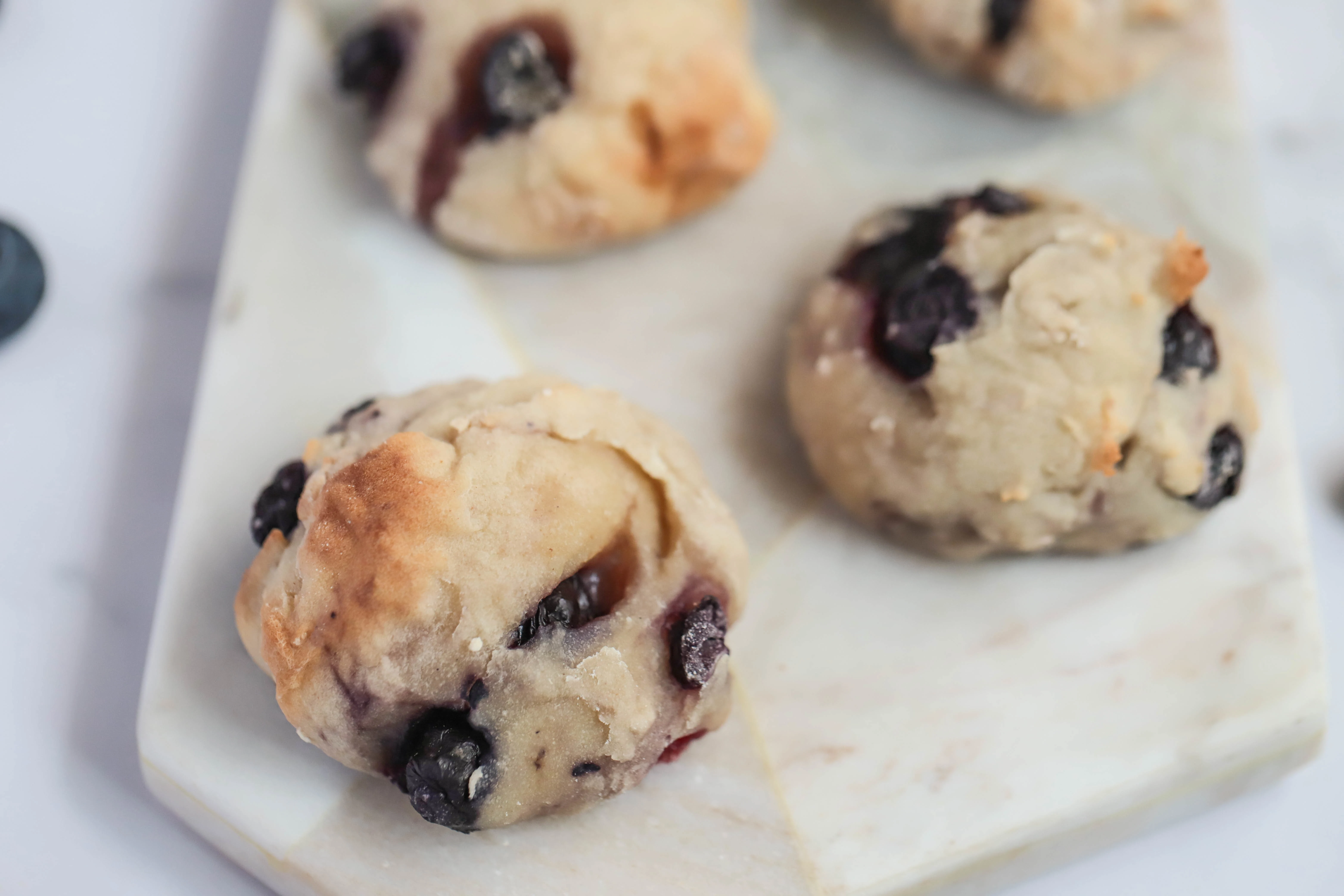 air-fryer-blueberry-bagel-bites