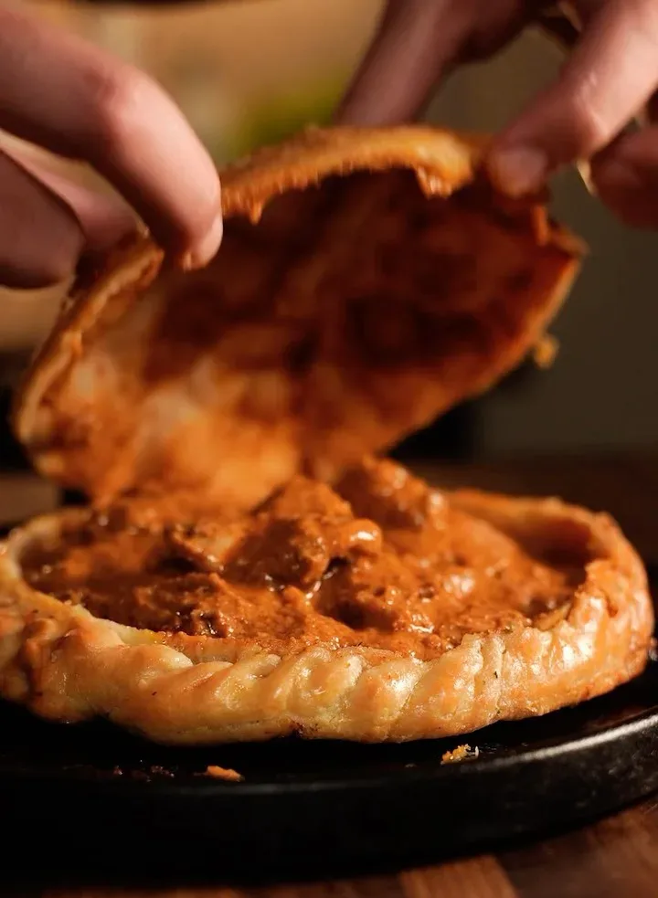 butter-chicken-naan-balloon