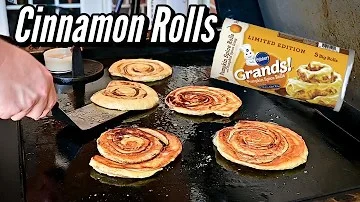 cinnamon-rolls-on-blackstone