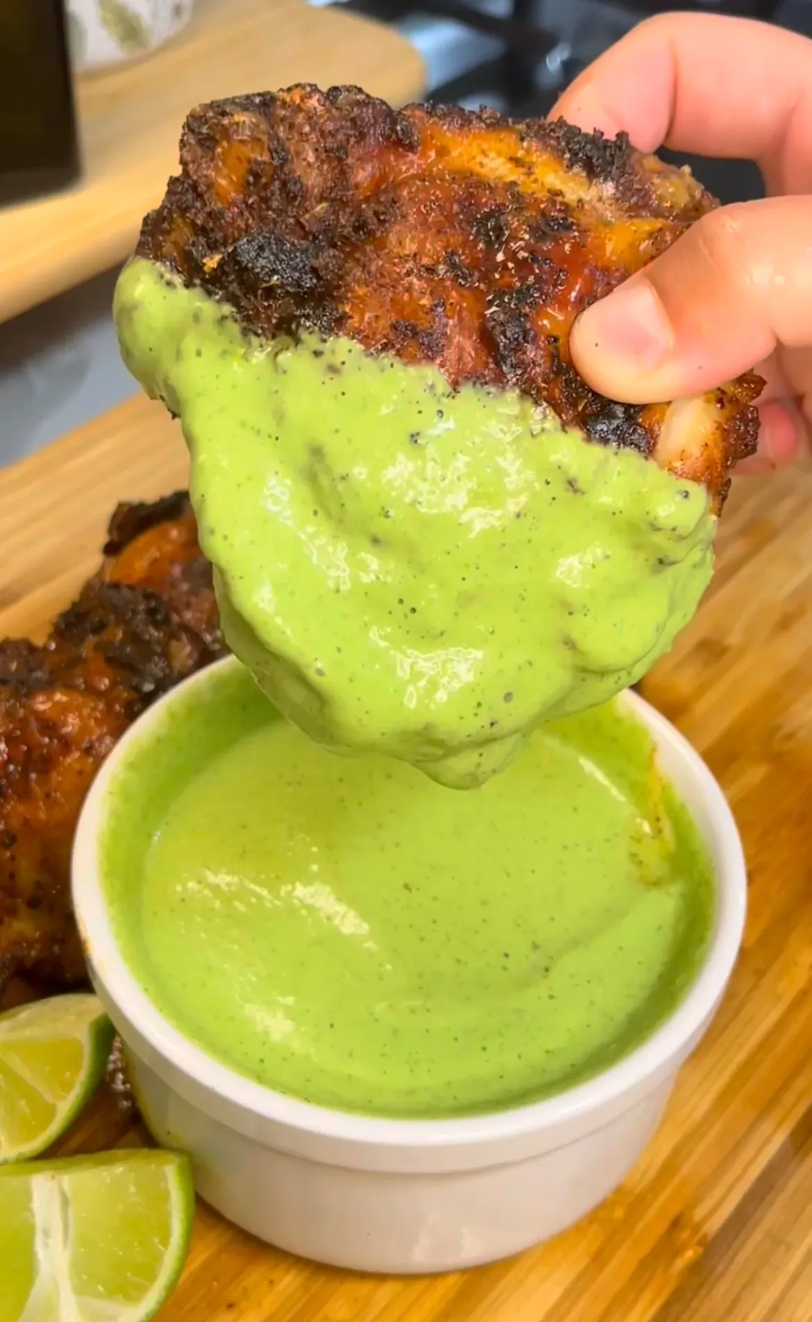 chicken-thighs-with-peruvian-green-sauce