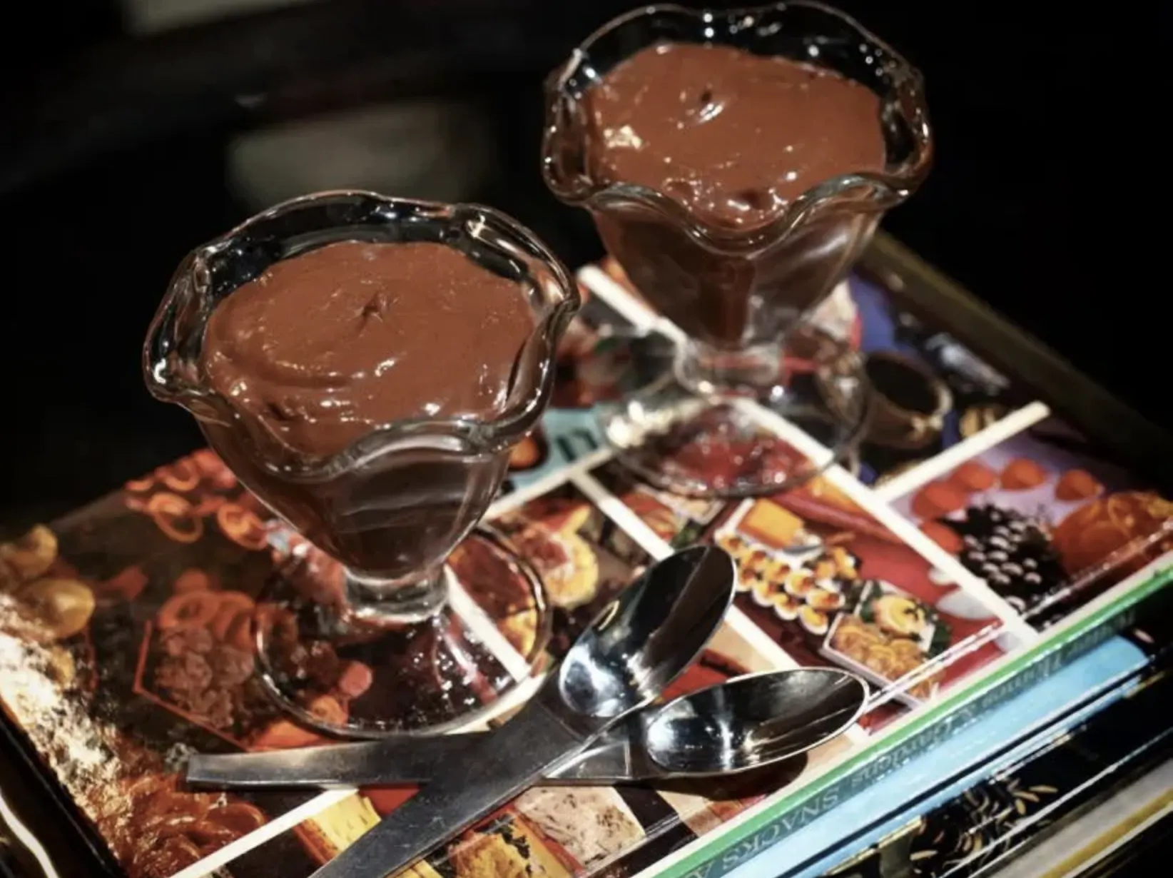 10.-chocolate-chia-pudding