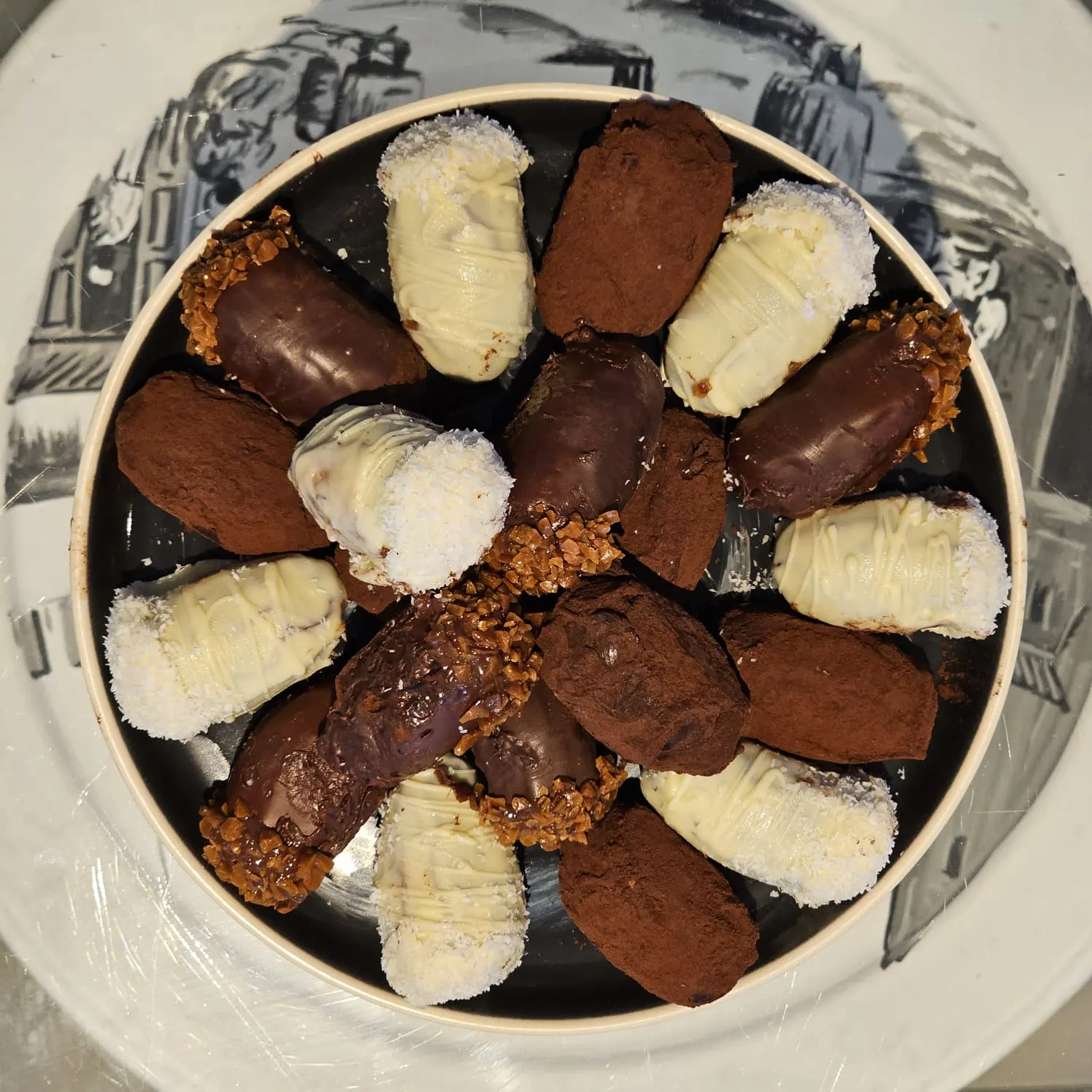 stuffed-dates