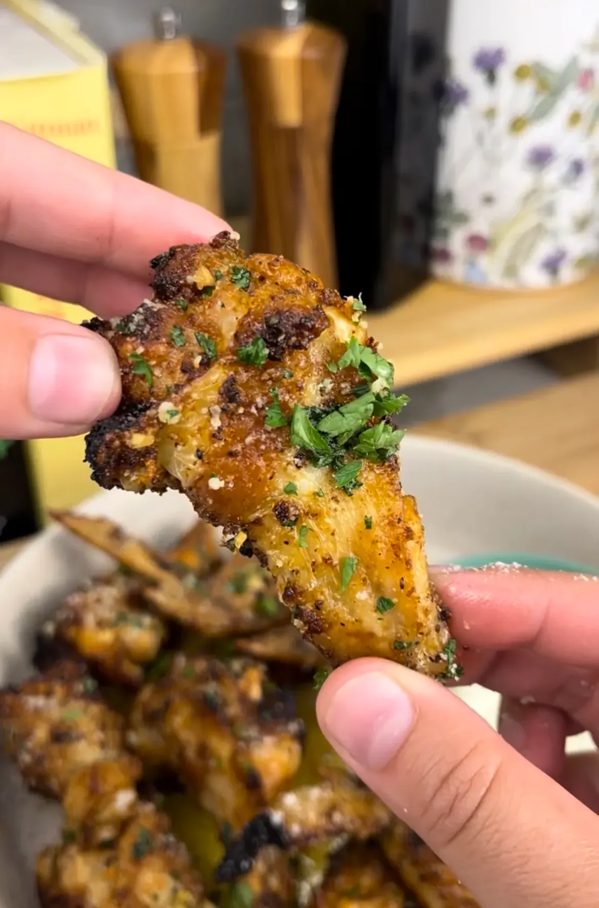 air-fryer-garlic-parmesan-wings